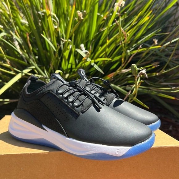 Clove Womens Healthcare Night Shift Black and White Sneakers NEW - Picture 5 of 12